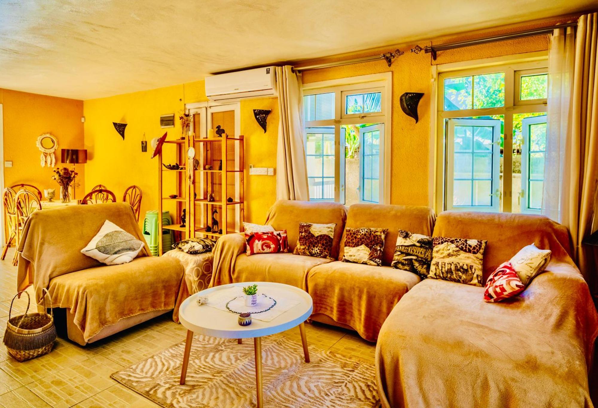 Cozy Home Rivière Noire Екстериор снимка